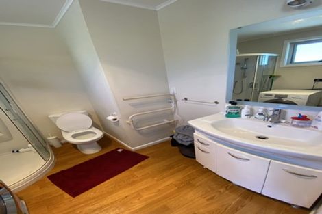 Photo of property in 169a Newlands Road, Newlands, Wellington, 6037