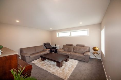 Photo of property in 86 Melksham Drive, Churton Park, Wellington, 6037