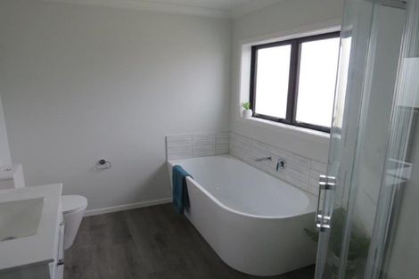 Photo of property in 140 Jamaica Drive, Grenada North, Wellington, 5028