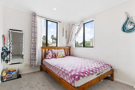 Photo of property in 10 Blumhardt Place, Avondale, Auckland, 1026