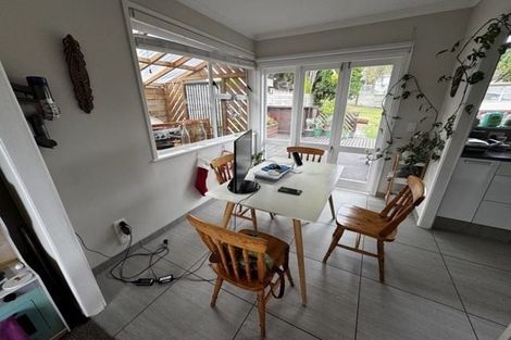 Photo of property in 49 Mack Place, Red Hill, Papakura, 2110