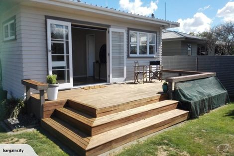 Photo of property in 9 Leslie Avenue, Cloverlea, Palmerston North, 4412