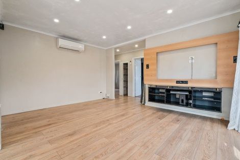 Photo of property in 16 Scott Road, Papakura, 2110