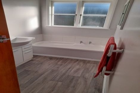 Photo of property in 90 Wood Street, Takaro, Palmerston North, 4410