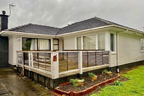 Photo of property in 132 Russell Road, Manurewa, Auckland, 2102