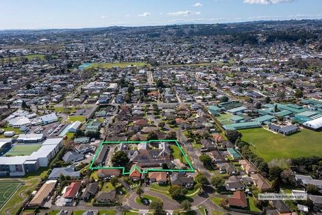 Photo of property in 25 Montilla Place, Manurewa, Auckland, 2102