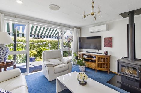 Photo of property in 12 Parsonage Road, Waimate, 7924