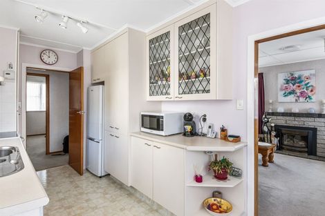 Photo of property in 62 Beazley Avenue, Paparangi, Wellington, 6037