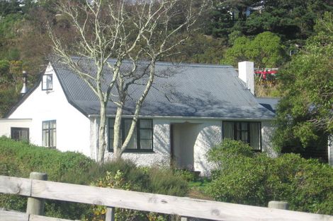 Photo of property in 1 Westchester Drive, Glenside, Wellington, 6037