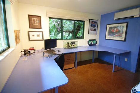 Photo of property in 5 Waikarekare Lane, Karekare, New Lynn, 0772