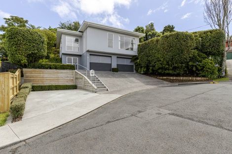 Photo of property in 5 Whitby Place, Westown, New Plymouth, 4310