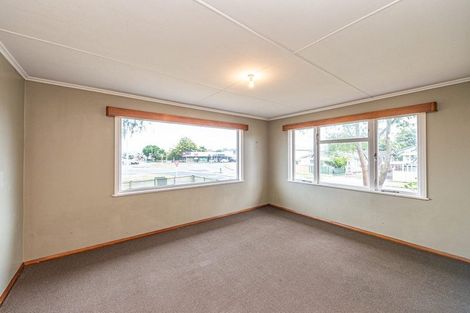 Photo of property in 3 Jackson Street, College Estate, Whanganui, 4500