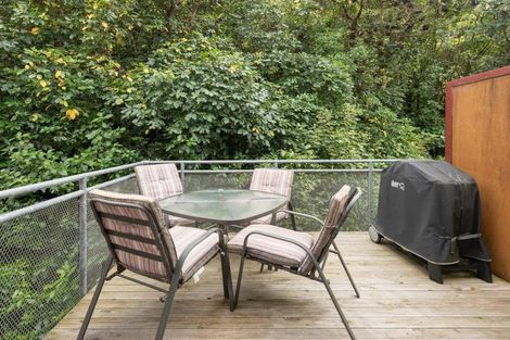 Photo of property in 15/2 Onslow Road, Khandallah, Wellington, 6035