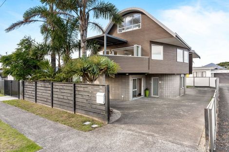 Photo of property in 306 Ocean Road, Whangamata, 3620