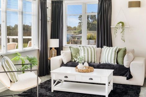 Photo of property in 4 Johns Road, Jervoistown, Napier, 4112