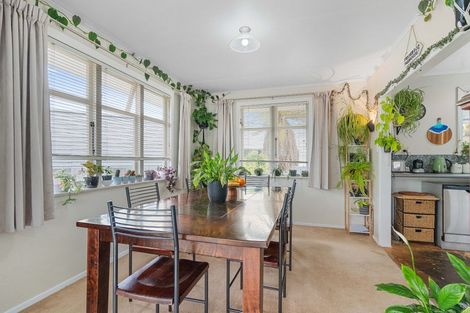 Photo of property in 100 South Road, Solway, Masterton, 5810