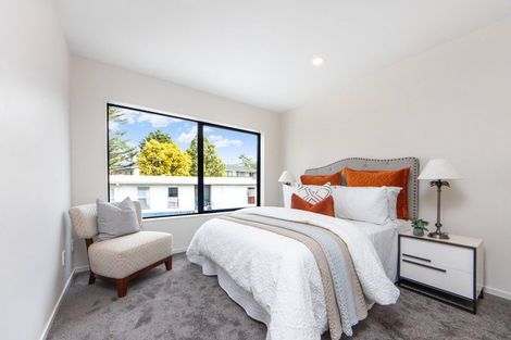 Photo of property in 7a Hewlett Road, Massey, Auckland, 0614