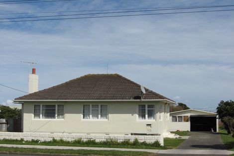 Photo of property in 103 Cornfoot Street, Castlecliff, Whanganui, 4501