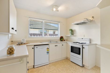 Photo of property in 1/216 Greers Road, Bryndwr, Christchurch, 8053