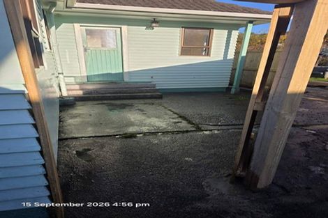 Photo of property in 27 Wainuiomata Road, Wainuiomata, Lower Hutt, 5014