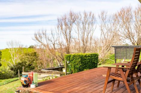 Photo of property in 16 Nikau Lane, Maungaturoto, 0520