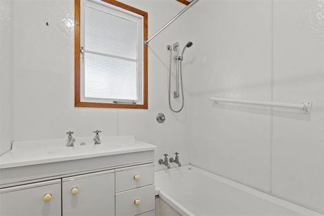 Photo of property in 12 Nahum Street, Paeroa, 3600