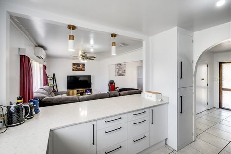 Photo of property in 301 Kennedy Road, Onekawa, Napier, 4110