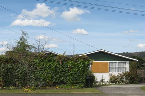 Photo of property in 24 Hilda Street, Fenton Park, Rotorua, 3010