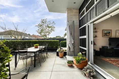 Photo of property in 24a Ferry Road, Clive, 4102