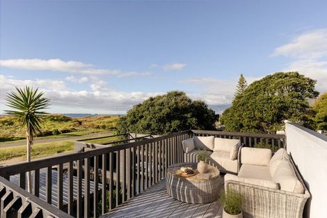 Photo of property in 728 Papamoa Beach Road, Papamoa Beach, Papamoa, 3118
