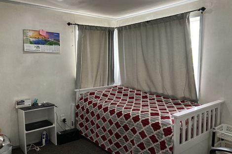 Photo of property in 35 Zita Maria Drive, Massey, Auckland, 0614