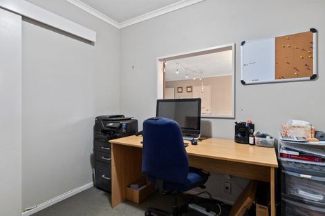 Photo of property in 12 Parkwood Place, Huntington, Hamilton, 3210