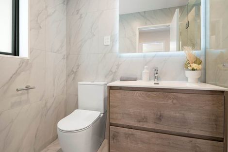 Photo of property in 95c Kervil Avenue, Te Atatu Peninsula, Auckland, 0610