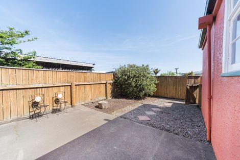 Photo of property in 8 Heretaunga Street, Palmerston North, 4414