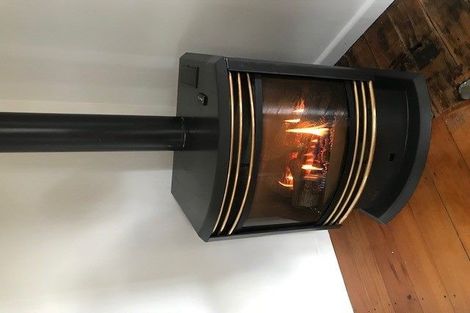 Photo of property in 53a Ferry Road, Martinborough, 5711