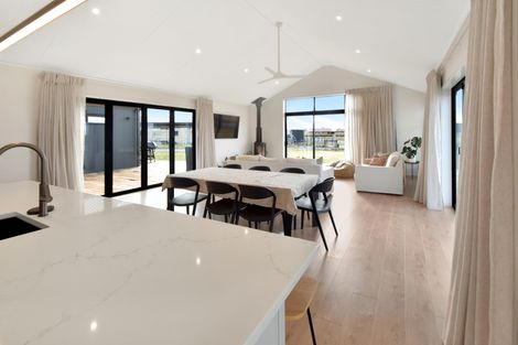 Photo of property in 9 Avlis Place, Twizel, 7901