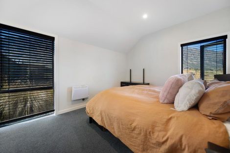 Photo of property in 8 Falconer Rise, Jacks Point, Queenstown, 9371