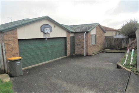 Photo of property in 36 Woodbank Drive, Glen Eden, Auckland, 0602