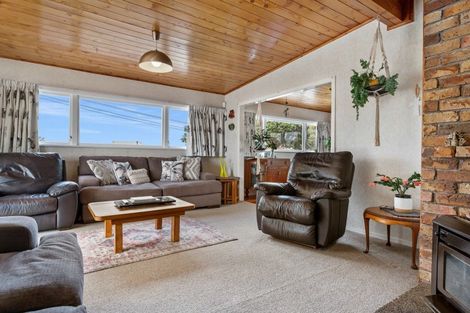 Photo of property in 15 Hawea Street, Mount Maunganui, 3116