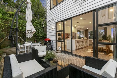 Photo of property in 74e Langana Avenue, Browns Bay, Auckland, 0630