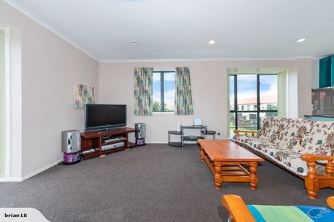 Photo of property in Tuscany Towers, 84/1 Ambrico Place, New Lynn, Auckland, 0600
