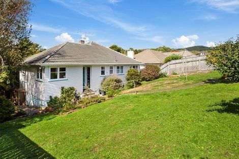 Photo of property in 14 Huia Street, Tawa, Wellington, 5028