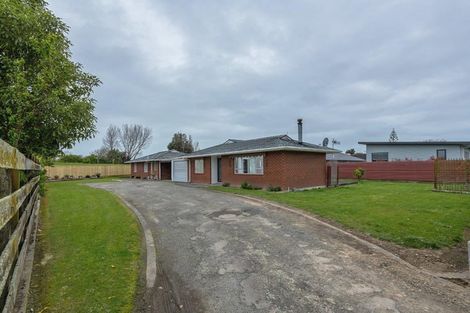 Photo of property in 10 Hollows Crescent, Takaro, Palmerston North, 4412