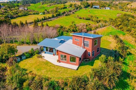 Photo of property in 664 Upper Pitone Road, Pitone, New Plymouth, 4374