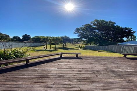 Photo of property in 170 Main Road South, Raumati South, Paraparaumu, 5032