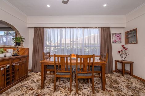 Photo of property in 92 Russell Street, Westport, 7825