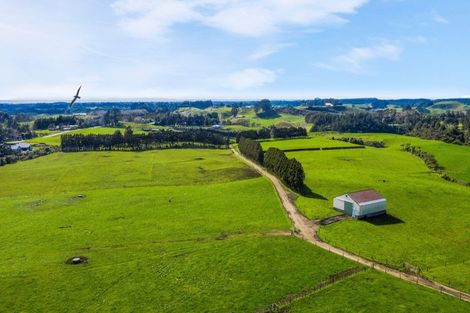 Photo of property in 869 Carrington Road, Hurworth, New Plymouth, 4371