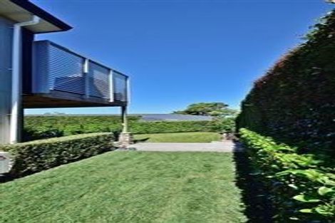 Photo of property in 2/91 Aberdeen Road, Castor Bay, Auckland, 0620