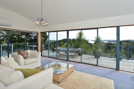 Photo of property in 26 Broadview Road, Opua, 0200