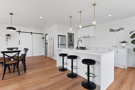 Photo of property in 3 Sole Avenue, Bell Block, New Plymouth, 4312